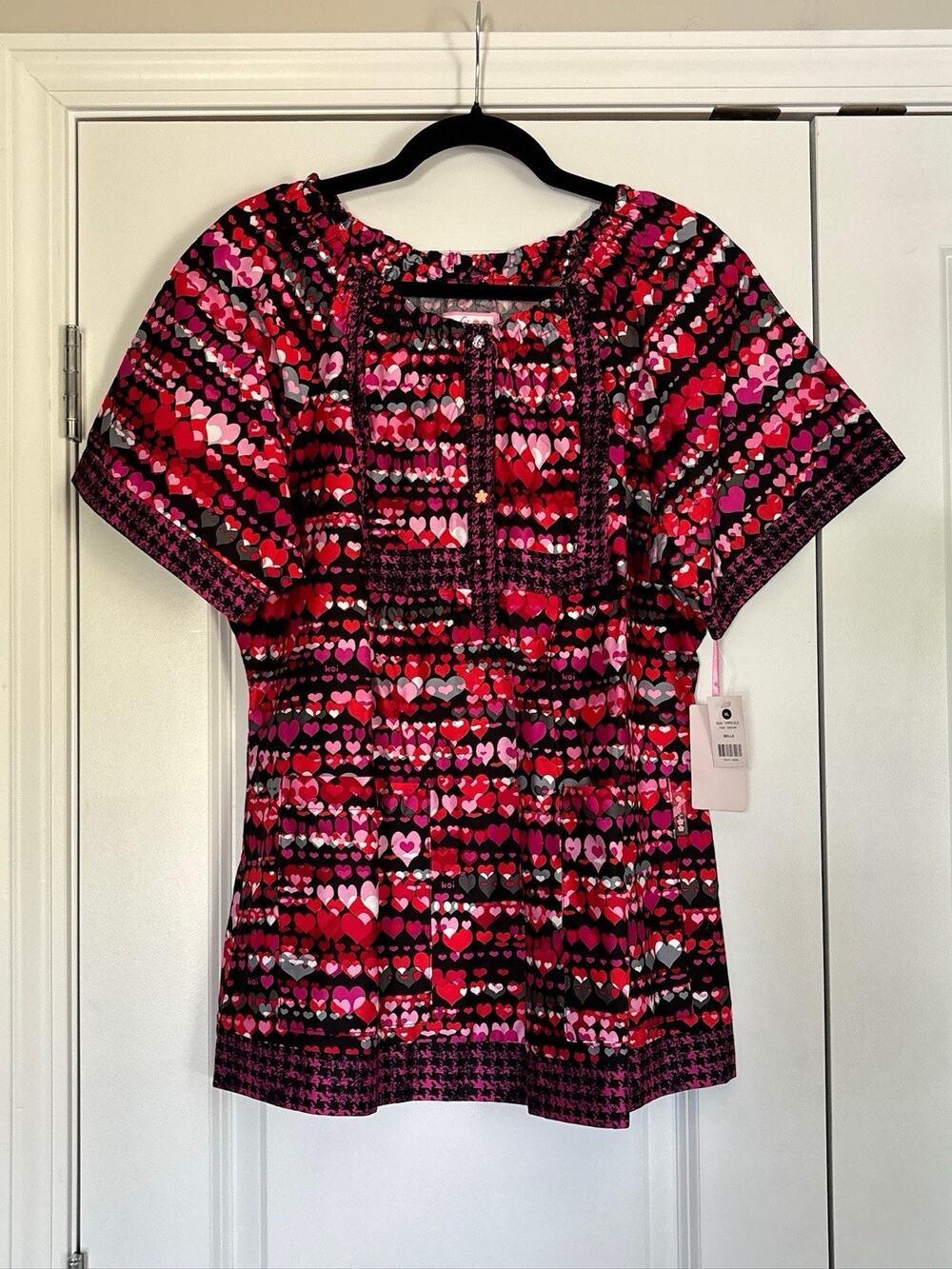 Koi Kathy Peterson Bella Splendid Hearts Love Scrub Top Floral Womens XL Nurse